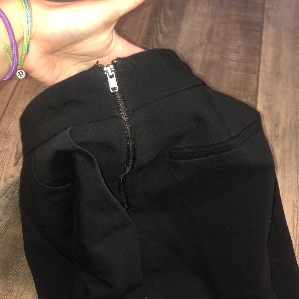 shorts - Picture 2 of 3